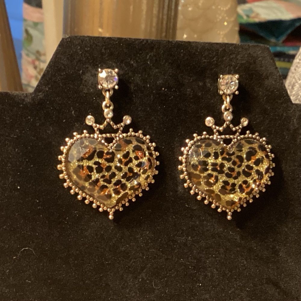 Faux Tortoise Shell Gold Tone Earrings.